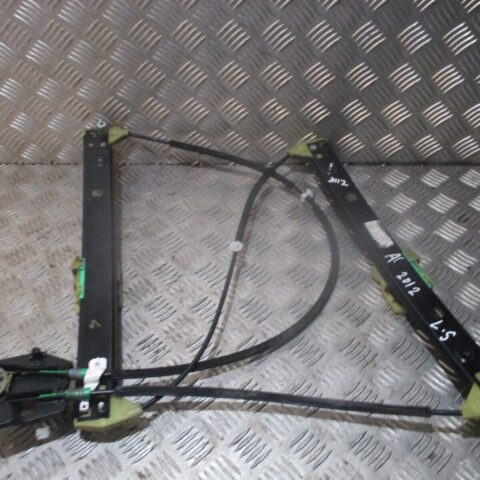 2012 GENUINE AUDI A1 8X FRONT LEFT PASSENGER SIDE WINDOW REGULATER
