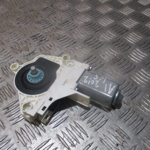 2012 GENUINE AUDI A1 8X FRONT LEFT PASSENGER SIDE WINDOW MOTOR 8X0959801C
