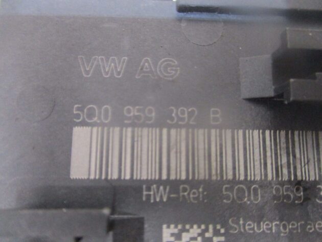 2013 GENUINE AUDI A3 FRONT LEFT PASSENGER SIDE DOOR CONTROL MODULE 5Q0959392B - Image 2