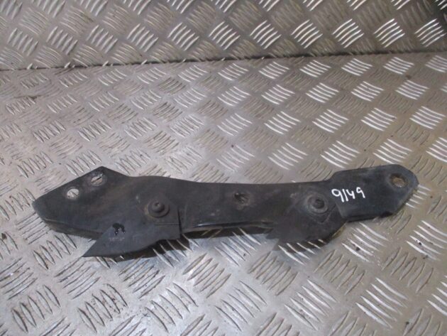 2012 VW GOLF MK6 FRONT LEFT PASSENGER SIDE UPPER HEADLIGHT BRACKET 5K0806929B