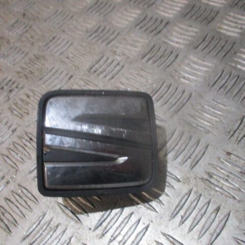 2014 GENUINE SEAT LEON TAILGATE BOOTLID BADGE ENBLEM HANDLE