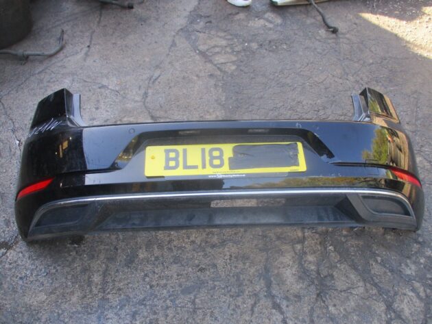 2018 GENUINE VW GOLF MK7 REAR BUMPER