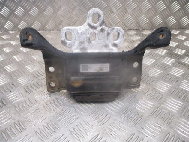 2016 GENUINE VW PASSAT B8 FRONT LEFT PASSENGER SIDE ENGINE MOUNT 5Q0199555T - Image 3