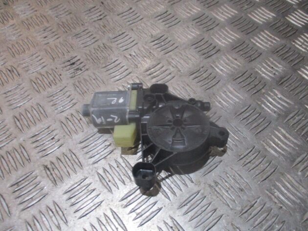 2014 GENUINE VW GOLF MK7 FRONT LEFT PASSENGER SIDE WINDOW MOTOR 5Q0959801 - Image 2