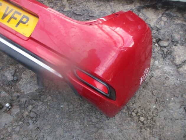 2016 GENUINE TOYOTA AURIS HATCHBACK REAR COMPLETE BUMPER - Image 2