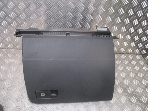 2016 GENUINE VW PASSAT B8 GLOVE BOX STORAGE COMPARTMENT 3G2857097AC - Image 2