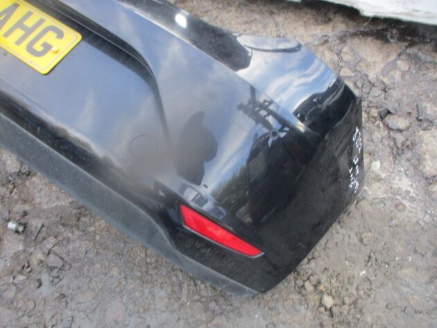 2013 GENUINE SEAT LEON HATCHBACK REAR COMPLETE BUMPER WITH SENSOR - Image 4