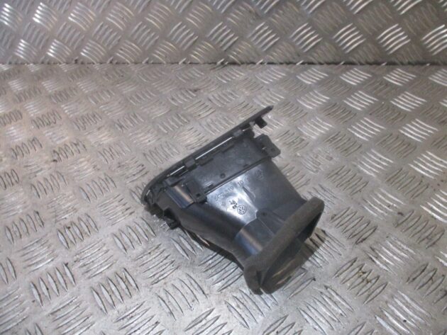 2018 GENUINE VW GOLF MK7 FRONT RIGHT DRIVER SIDE AIRVENT 5G2819704H - Image 3