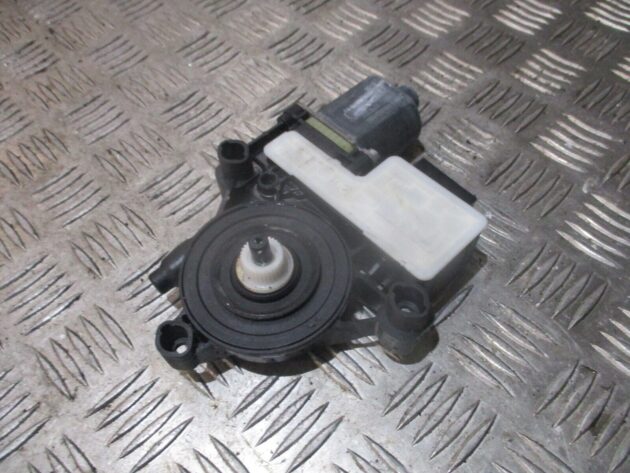 2019 GENUINE AUDI Q2 REAR LEFT PASSENGER SIDE WINDOW MOTOR 5Q0959811 - Image 3
