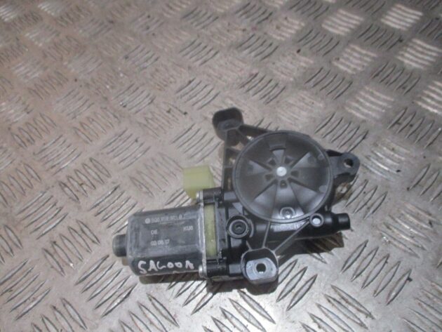 2019 AUDI A3 SALOON FRONT LEFT PASSENGER SIDE WINDOW MOTOR 5Q0959802B - Image 3