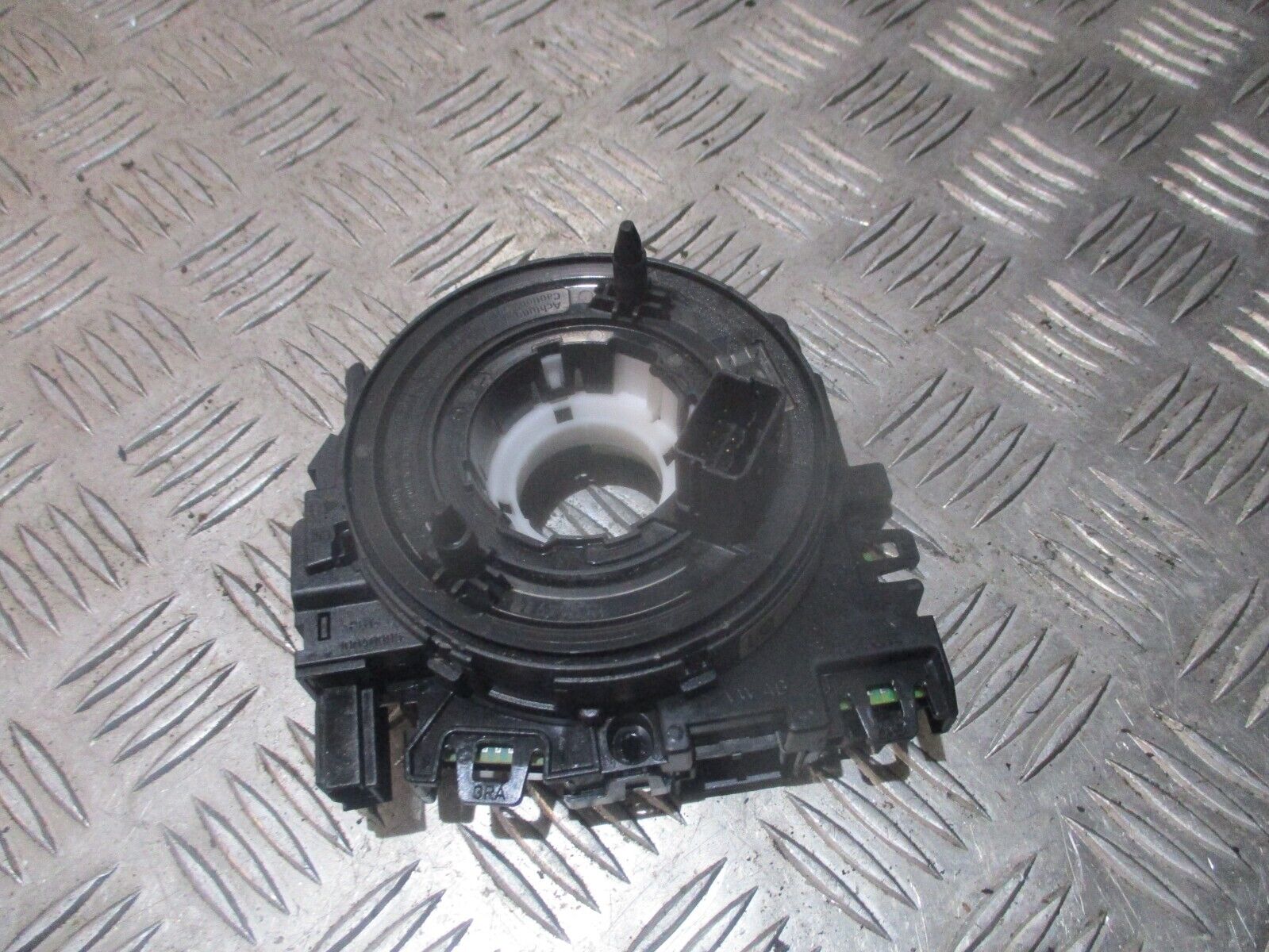 2015 GENUINE VW GOLF MK7 STEERING WHEEL COLUMN SLIP RING SQUIB 5Q0953549E - Image 3