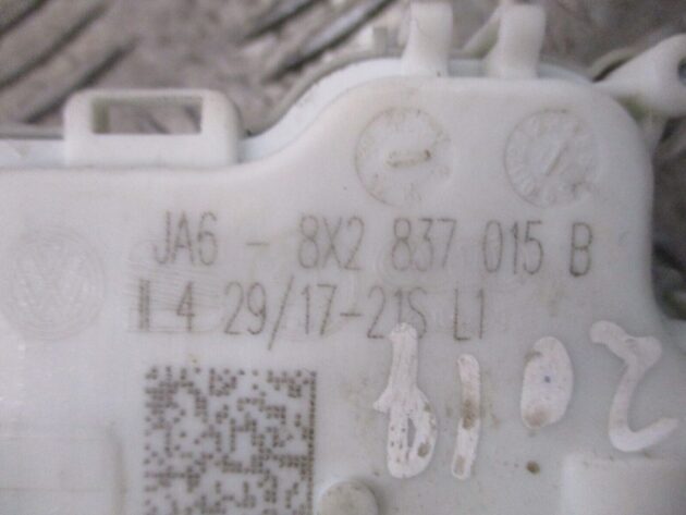 2019 AUDI A3 SALOON FRONT LEFT PASSENGER SIDE DOOR LOCK MECHANISM 8X2837015B OEM - Image 2