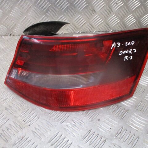 2014 GENUINE AUDI A3 3DOOR REAR RIGHT DRIVER SIDE TAILLIGHT LAMP 8V3945096