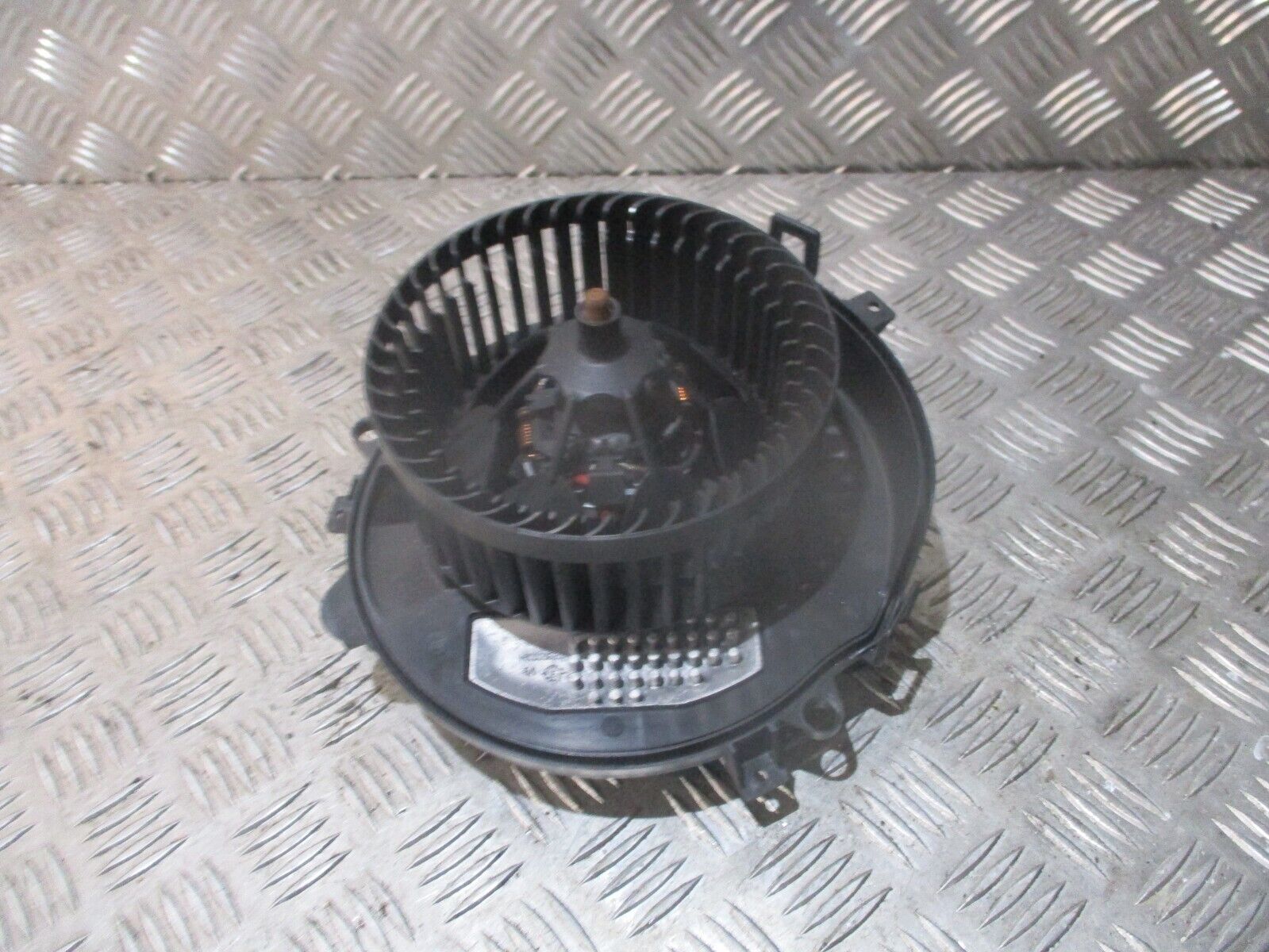 2015 GENUINE VW GOLF MK7 HEATER BLOWER FAN MOTOR 5Q2819021A