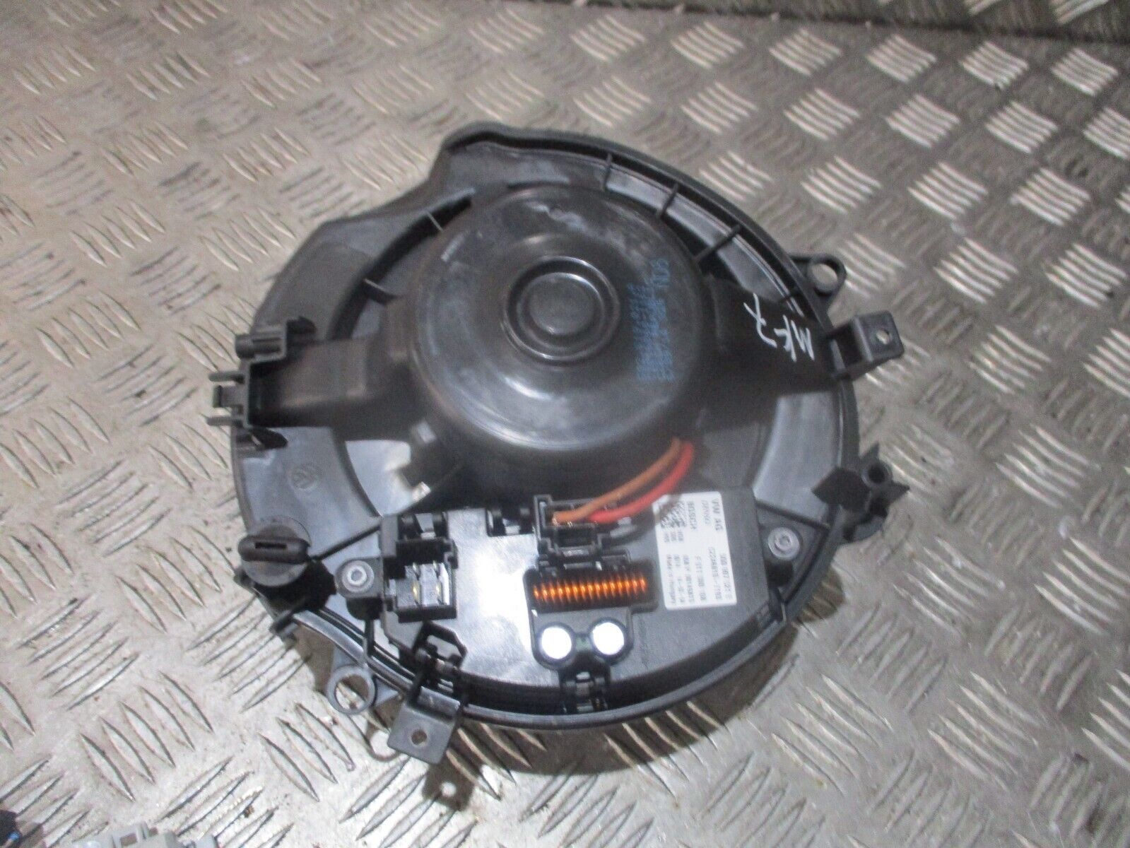 2015 GENUINE VW GOLF MK7 HEATER BLOWER FAN MOTOR 5Q2819021A - Image 3
