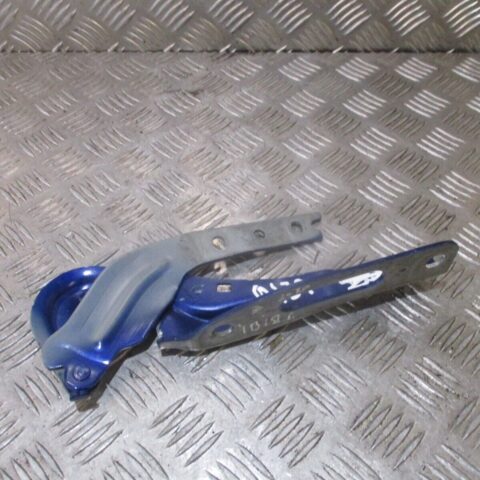 2019 GENUINE SEAT IBIZA RIGHT DRIVER SIDE BONNET HINGE 6F0823302A