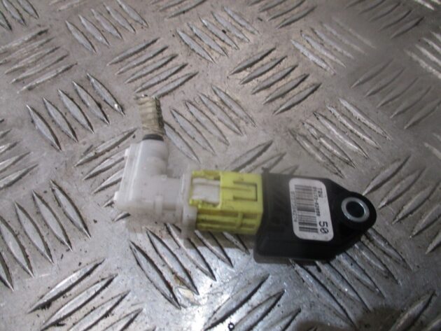 2014 GENUINE TOYOTA AURIS AIRBG CRASH IMPACT SENSOR 89173-02080 - Image 3