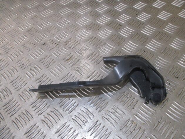 2016 GENUINE SEAT LEON FRONT LEFT PASSENGER SIDE BONNET HINGE 5F0823301A - Image 2