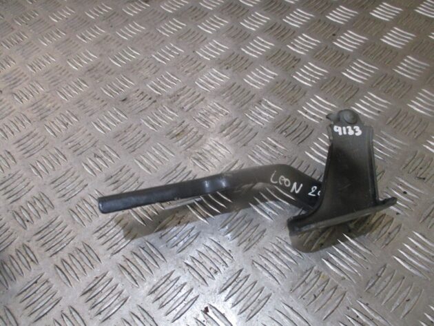 2016 GENUINE SEAT LEON FRONT LEFT PASSENGER SIDE BONNET HINGE 5F0823301A - Image 3