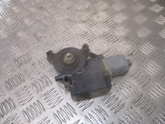 2012 GENUINE VW POLO 6R FRONT RIGHT DRIVER SIDE WINDOW MOTOR 6R0959802AB - Image 2