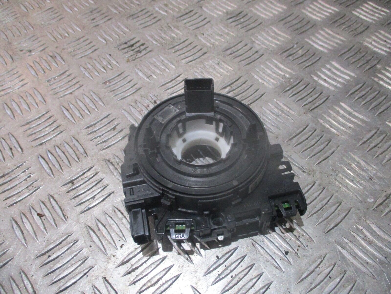 2015 GENUINE VW GOLF MK7 STEERING COLUMN AIRBG SQUIB 5Q0953549 - Image 3