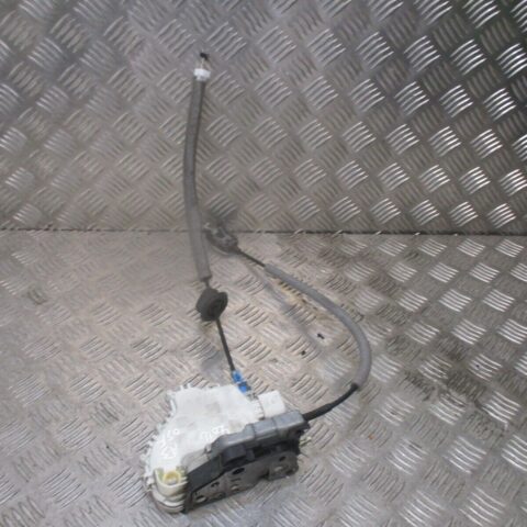 2016 GENUINE AUDI A3 FRONT RIGHT DRIVER SIDE DOOR LOCK MECHANISM 8X2837016B