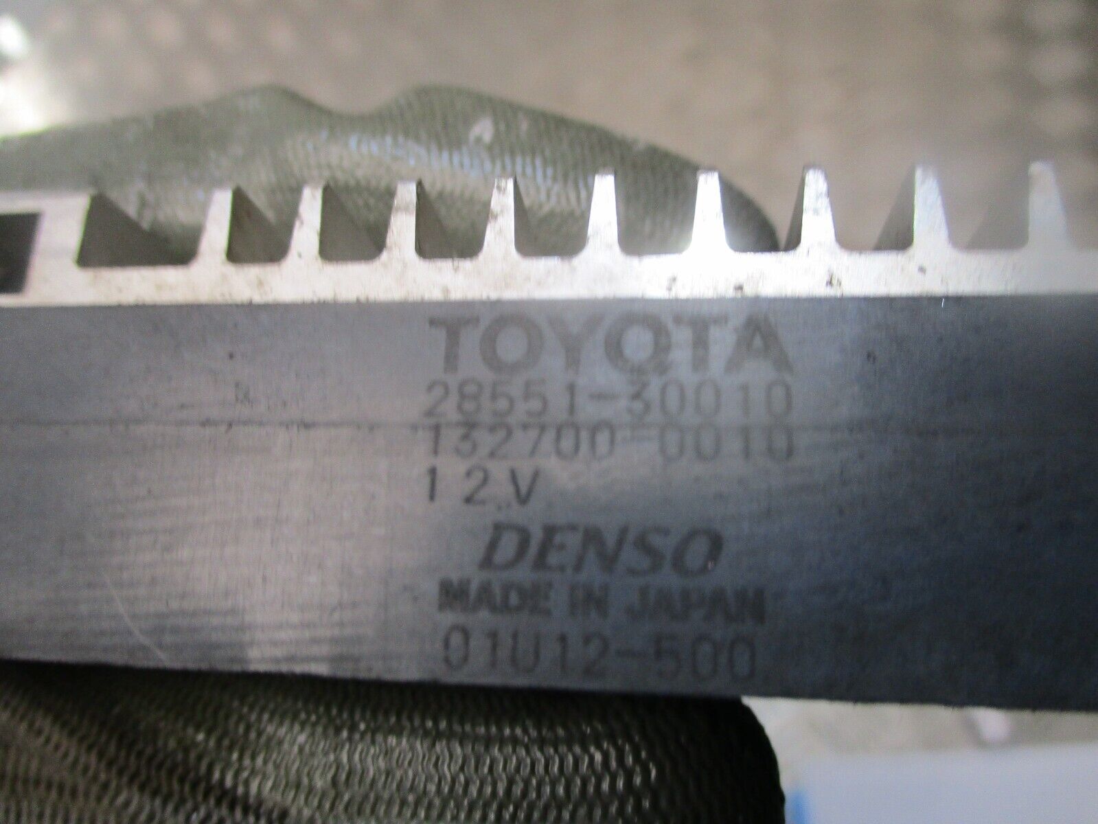 2014 GENUINE TOYOTA AURIS GLOW PLUG RELAY ECU 28551-30010 - Image 2