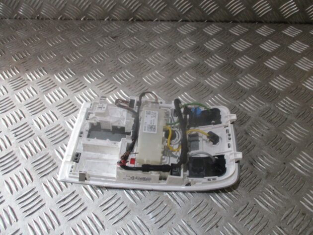2016 GENUINE AUDI A1 8X INTERIOR ROOF READING COURTESY LIGHT LAMP 8X0947135AL - Image 3