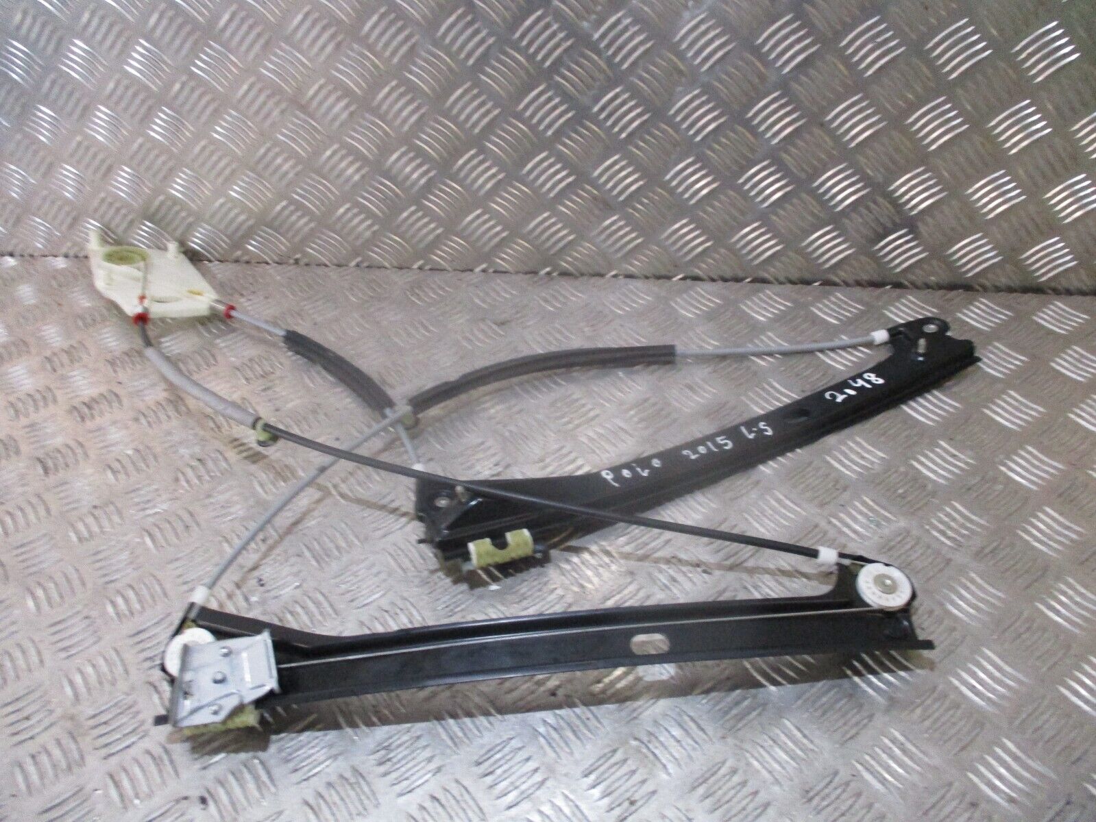 2015 GENUINE VW POLO 3 DOOR FRONT LEFT PASSENGER SIDE WINDOW REGULATER