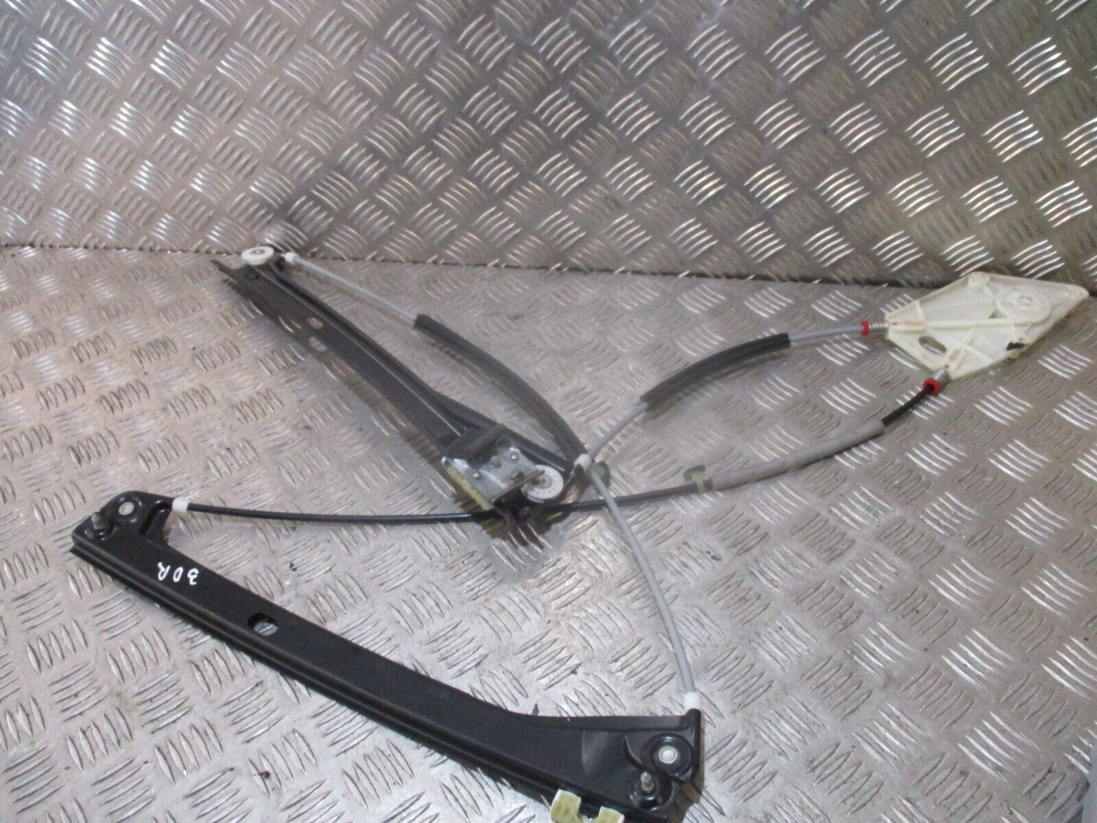 2015 GENUINE VW POLO 3 DOOR FRONT LEFT PASSENGER SIDE WINDOW REGULATER - Image 4