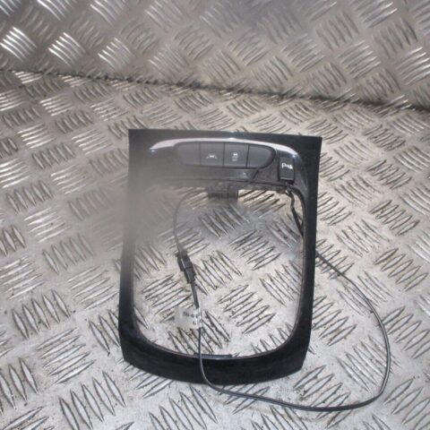 2015 GENUINE VAUXHALL ASTRA GEAR SURROUND TRIM WITH SWITCH 39028738