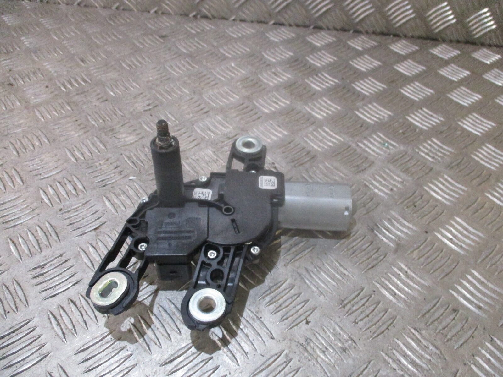 2015 GENUINE VW GOLF MK7 REAR WINDSCREEN WIPER MOTOR 5G0955711 - Image 3