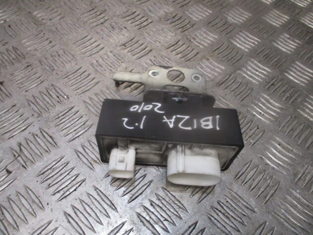 2012 GENUINE SEAT IBIZA COOLING RADIATOR FAN RELAY 1J0919506M - Image 3