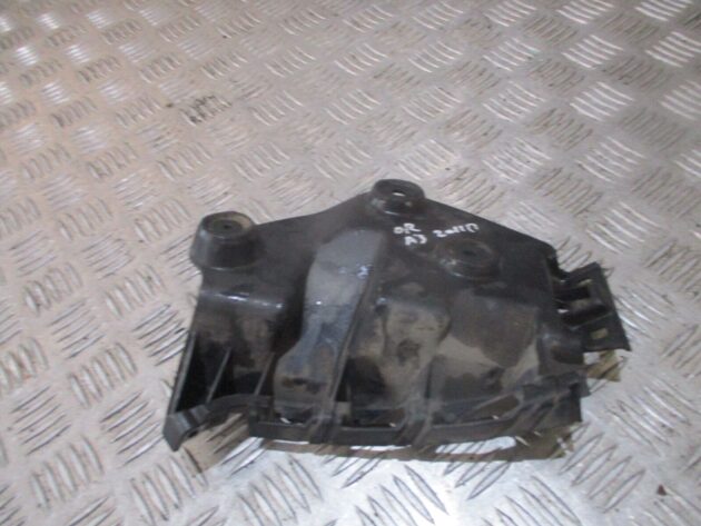 2012 GENUINE AUDI A3 8P REAR RIGHT DRIVER SIDE BUMPER BRACKET 8P4807394A - Image 2