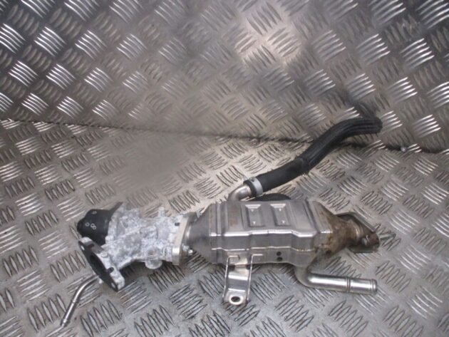 2015 GENUINE TOYOTA COROLLA 1.8 HYBRID EGR COOLER VALVE 2560137020F