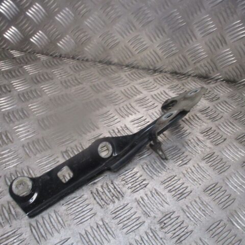 2016 GENUINE VAUXHALL ASTRA FRONT RIGHT DRIVER SIDE BONNET HINGE 39032150