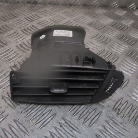2016 GENUINE VAUXHALL ASTRA FRONT RIGHT DRIVER SIDE HEATER AC AIRVENT 39079604