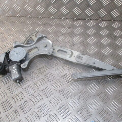 2014 GENUINE TOYOTA PRIUS FRONT RIGHT DRIVER SIDE WINDOW REGULATER MOTOR OSF