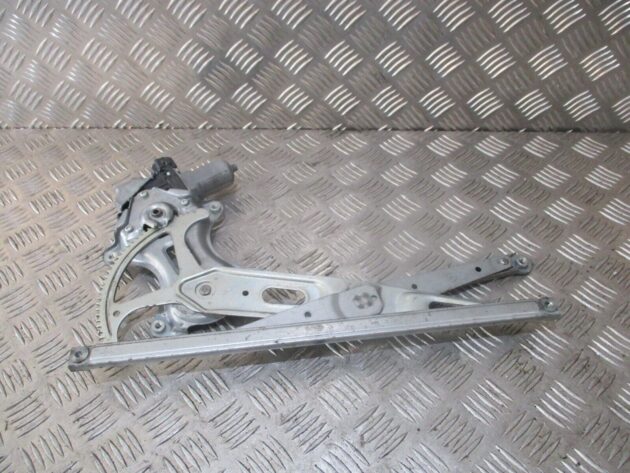 2014 GENUINE TOYOTA PRIUS FRONT RIGHT DRIVER SIDE WINDOW REGULATER MOTOR OSF - Image 2