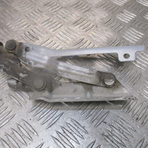 2012 GENUINE VW GOLF MK6 FRONT RIGHT DRIVER SIDE BONNET HINGE 5K0823302C