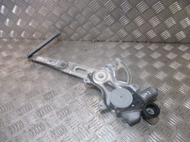 2014 GENUINE TOYOTA PRIUS REAR LEFT PASSENGER SIDE WINDOW REGULATER MOTOR