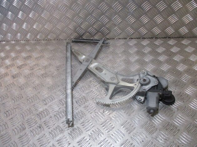 2014 GENUINE TOYOTA PRIUS REAR LEFT PASSENGER SIDE WINDOW REGULATER MOTOR - Image 3