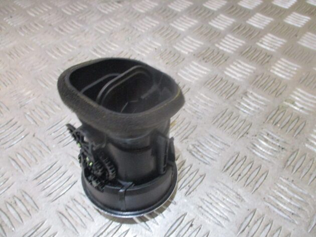 2012 GENUINE AUDI A3 8P FRONT DASHBOARD AIRVENT 8P0820901F - Image 3