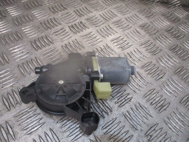 2016 GENUINE AUDI A3 8V FRONT RIGHT DRIVER SIDE DOOR WINDOW MOTOR 5Q0959802B - Image 3