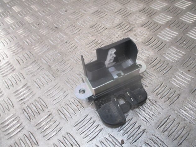 2015 GENUINE VW GOLF MK7 REAR TAILGATE BOOT LOCK MECHANSIM 5G6827505B - Image 3