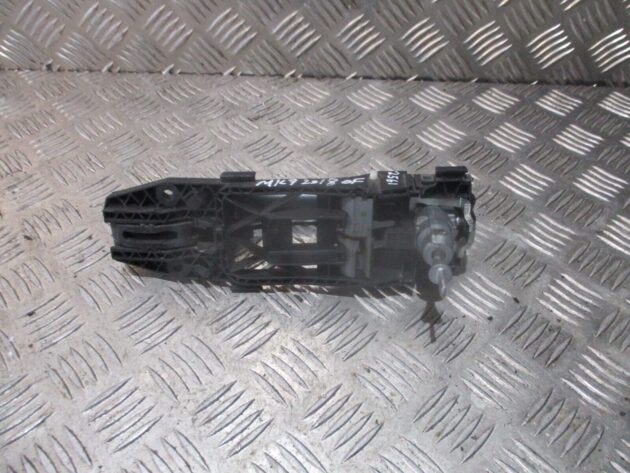 2018 GENUINE VW GOLF MK7 FRONT RIGHT DRIVER SIDE EXTERIOR DOOR HANDLE OSF - Image 3