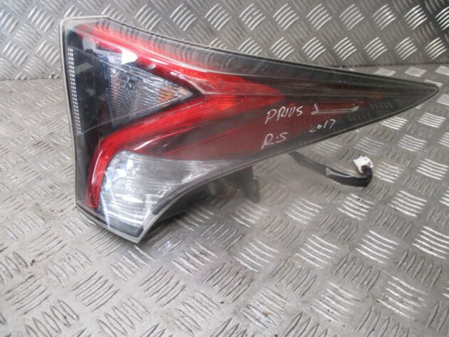 2017 GENUINE TOYOTA PRIUS REAR RIGHT DRIVER SIDE TAILLIGHT LAMP 81550-47282 - Image 2