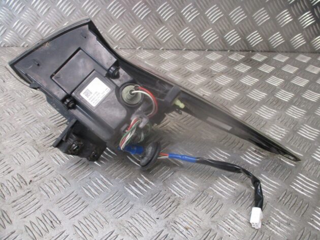 2017 GENUINE TOYOTA PRIUS REAR RIGHT DRIVER SIDE TAILLIGHT LAMP 81550-47282 - Image 4