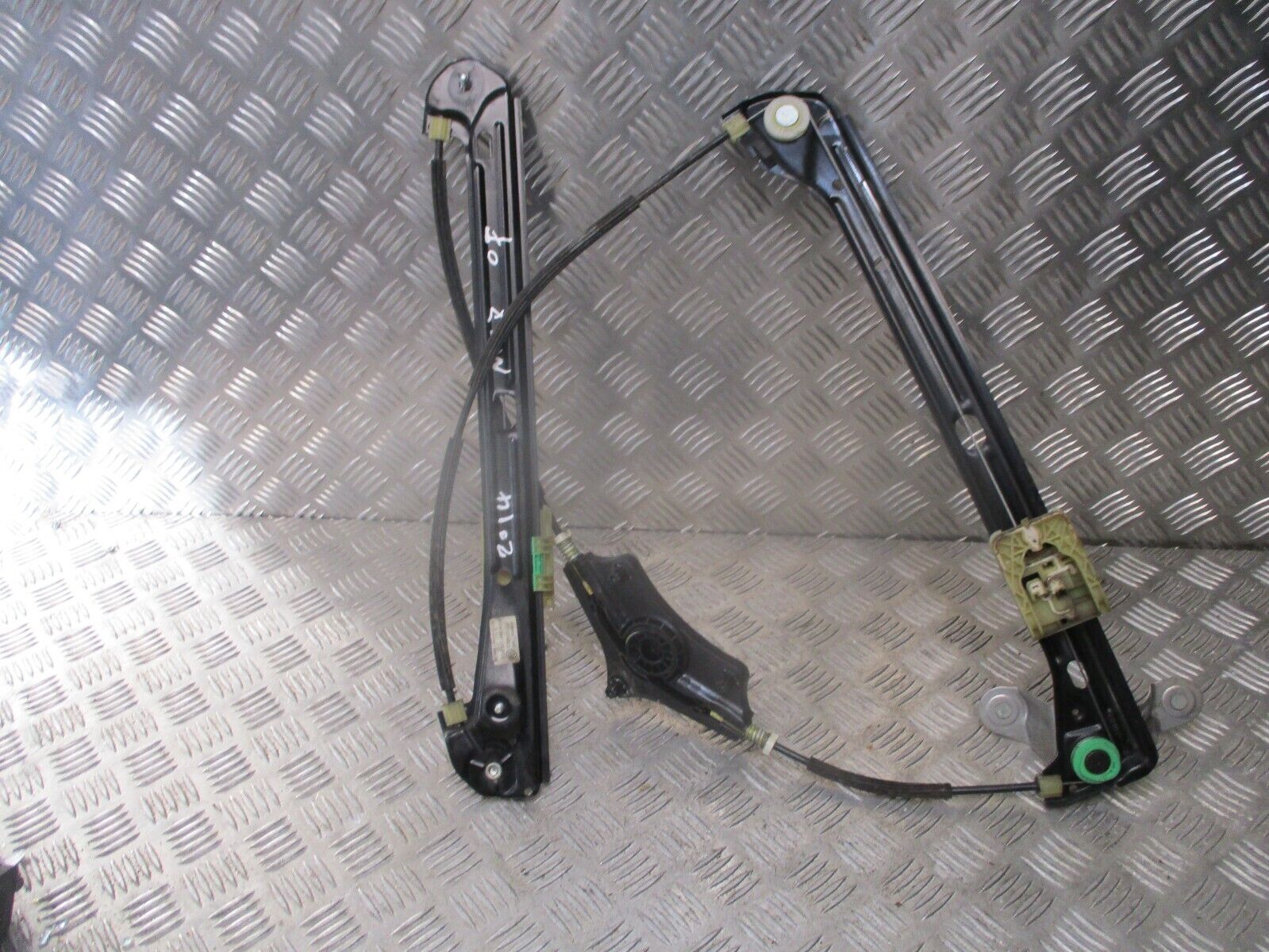 2015 GENUINE VW GOLF MK7 FRONT RIGHT DRIVER SIDE WINDOW REGULATER 5G4837462H - Image 3