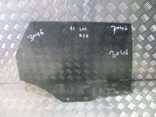 2012 GENUINE AUDI A3 8P REAR RIGHT DRIVER SIDE WINDOW GLASS OSR - Image 2